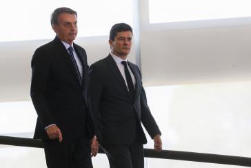Gehen ab sofort getrennte Wege: Kämpfer gegen die Linke, Präsident Jair Bolsonaro (li) und sein ehemaliger Justizminister, Sérgio Moro.