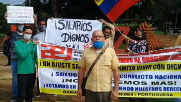 Ein Beispiel von vielen: Protest von Angestellten der staatlichen Universität Llanos Occidentales Ezequiel Zamora  für "ein ausreichendes Gehalt, um in Würde leben zu können"