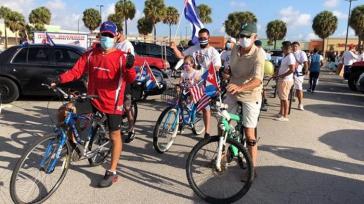 Fahrradkorso gegen die US-Blockade in Minessota, USA.