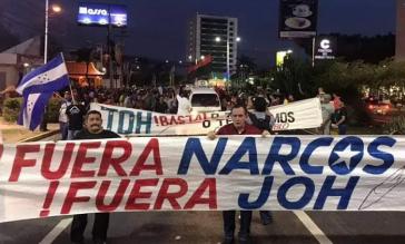 In Honduras fordern Demonstrierende den Rücktritt von JOH, auch aufgrund seiner Verwicklungen in den Drogenhandel