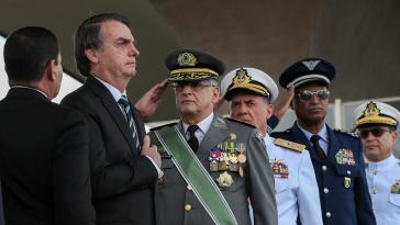 Bei der Diskreditierung der Präsidentschaftswahlen setzt Amtsinhaber Bolsonaro auf die Unterstützung der Streitkräfte