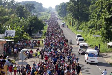 Immer wieder organisieren sich Tausende Menschen vor allem aus Zentralamerika in "Karawanen", um in die USA zu gelangen