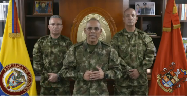 Der Kommandeur der Armee, General Eduardo Enrique Zapateiro, bezeichnet die Geschehnisse in Puerto Leguízamo als "Gefechte" mit der Farc-Dissidentengruppe "Frente 48"