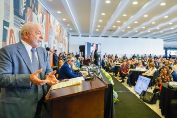 Lula bei der konstituierenden Versammlung des Rates