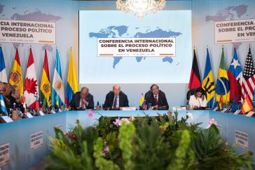 Das venezolanische Volk solle "frei und souverän entscheiden können, was es will, frei und ohne Druck", betonte Präsident Petro
