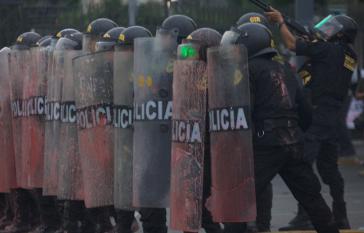 Perus Polizei bekommt aus Spanien keine Ausrüstung mehr für die "Aufstandsbekämpfung"
