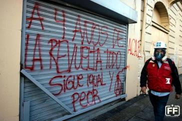 Wandschrift in Chile: Vier Jahre nach der Revolte ist alles gleich und schlimmer