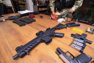 Beschlagnahmte Waffen und Munition in Paraguay