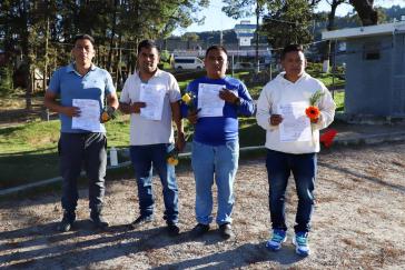 Vier der fünf indigenen Menschenrechtsverteidiger nach ihrer Freilassung