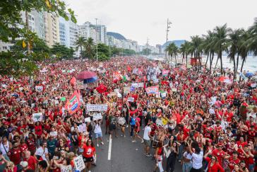 In zahlreichen Städten des Landes, wie hier in Rio de Janeiro, demonstrierten hunderttausende für Lula