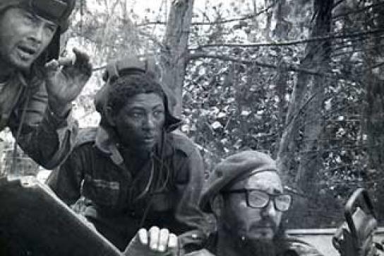 Fidel Castro während der Abwehrkämpfe