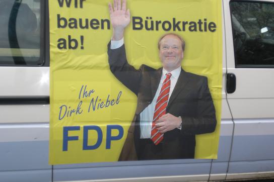 Dirk Niebel: Bürokratieabbau?
