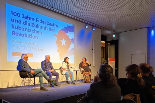 Eröffnungspodium der Kuba-Konferenz der Rosa-Luxemburg-Stiftung