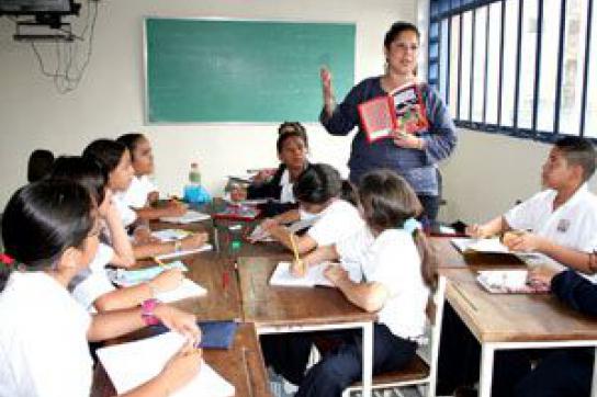 Chávez kündigt neuen Lehrplan an
